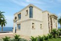 Four bedroom villa in Coral Bay