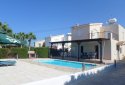 Four bedrooms villa  for rent in Peyia 