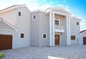 Four bedrooms villa in Sea Caves