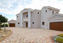 Four bedrooms villa in Sea Caves
