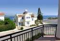 Three bedroom villa plus a 2 bedroom apartment in Coral Bay for sale