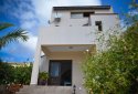 Three bedrooms villa plus an annex for dale in Tala village